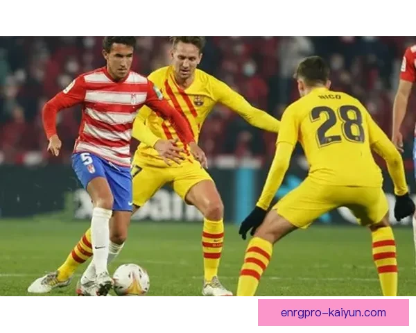 Rodri 应对前场紧逼表现稳健，展现出出色的控球与传球能力。